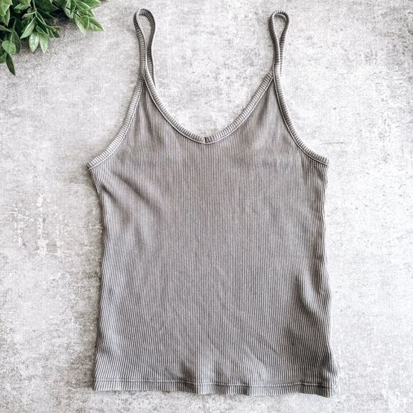 American Eagle Grey Ribbed Spaghetti Strap V Neck Tank Top Size Small - Picture 1 of 4